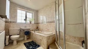 Photo 21- click for photo gallery